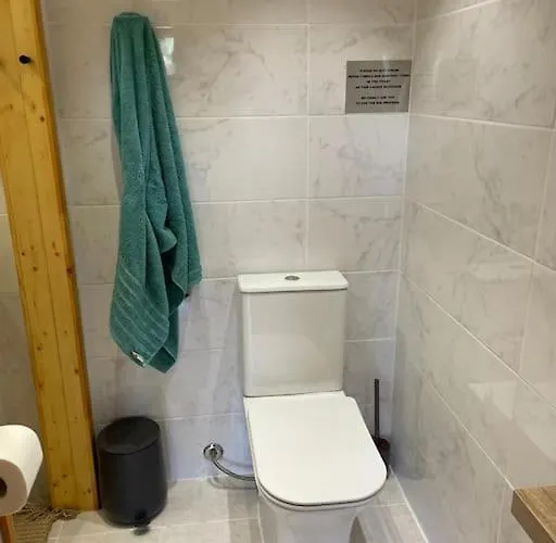 펜션 The Retreat - Oak Corfu (city)