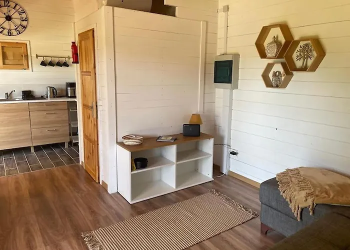 The Retreat - Oak *